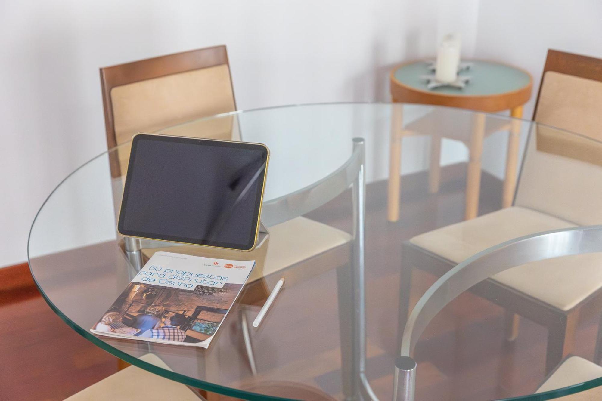 Mazi Apartments Colon Vic Zewnętrze zdjęcie