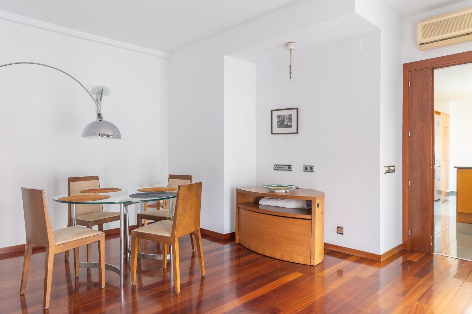 Mazi Apartments Colon Vic Zewnętrze zdjęcie