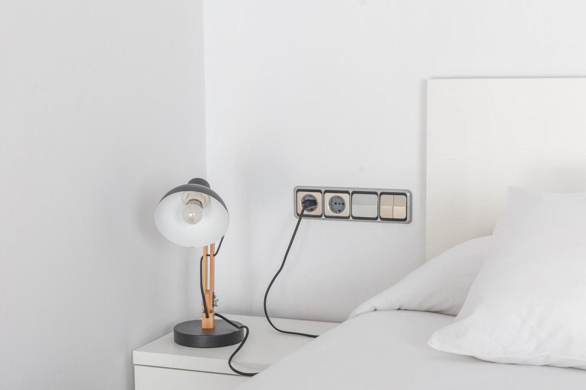 Mazi Apartments Colon Vic Zewnętrze zdjęcie